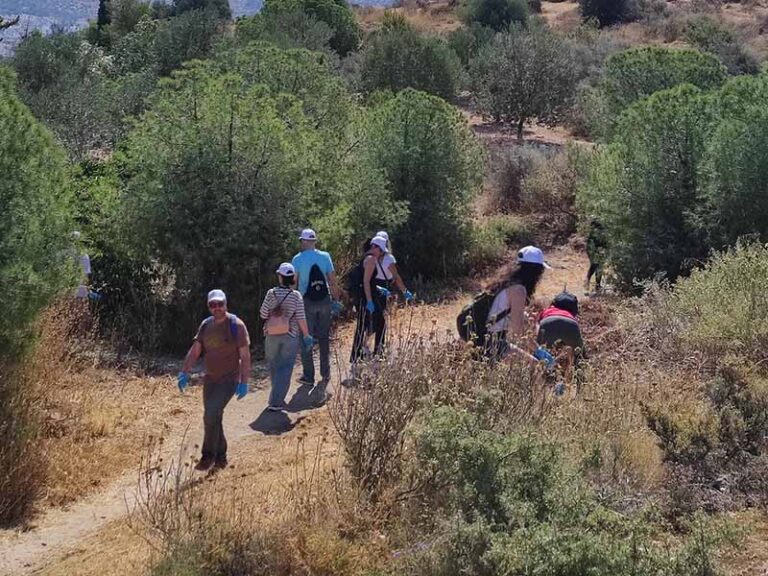 A photo of Euronet Greece employees at their Day of Caring 2024