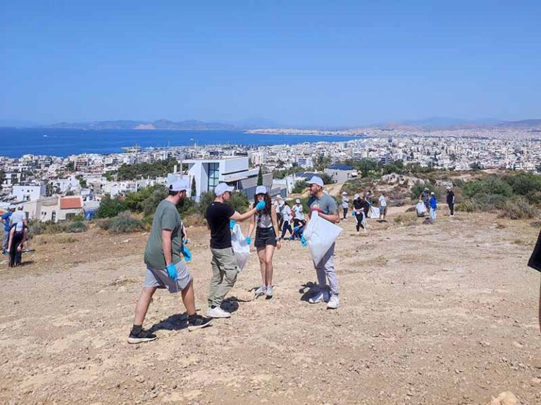 A photo of Euronet Greece employees at their Day of Caring 2024