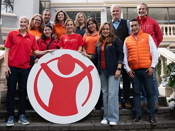 A photo of Ria employees visiting the Early Childhood Project in Mexico