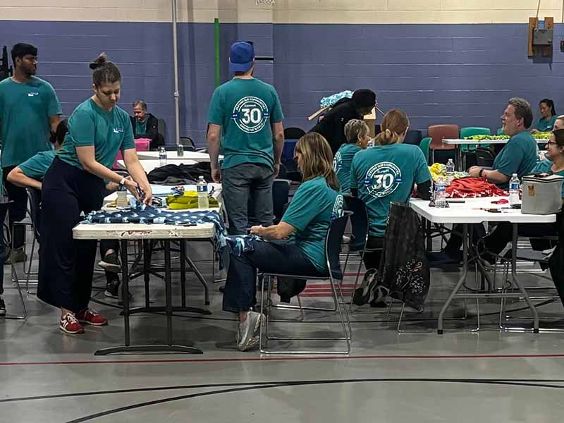 A photo of Euronet employees in Kansas City during their Day of Caring