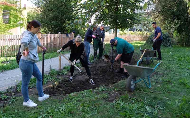 A photo of epay Germany team members at their 2024 Days of Caring activities